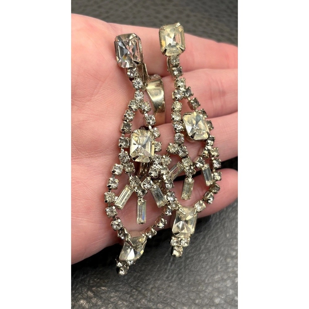 Vintage Art Deco Clip-On Rhinestone Chandelier Dangle Earrings Silver Tone